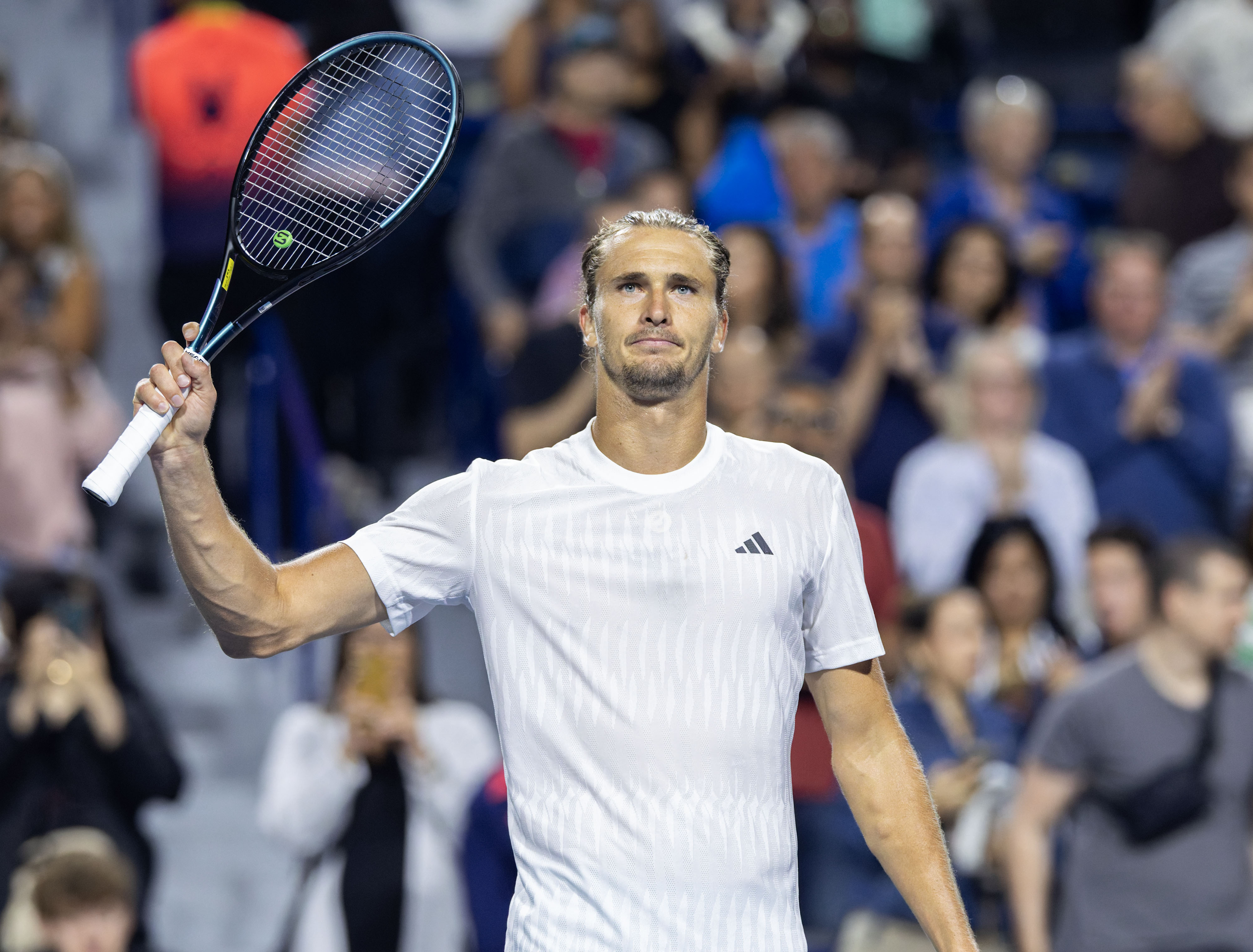 戴维斯杯逆转法网，兹维列夫统治全场