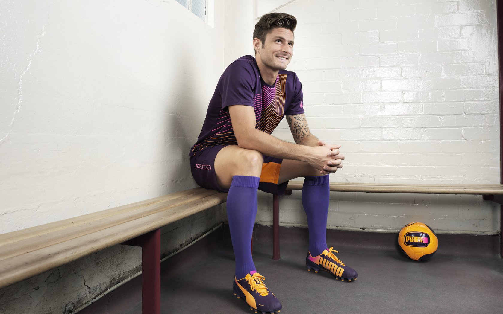 厄德高进攻端无人可挡，乌拉圭速胜皇马，新王登基的战术启示