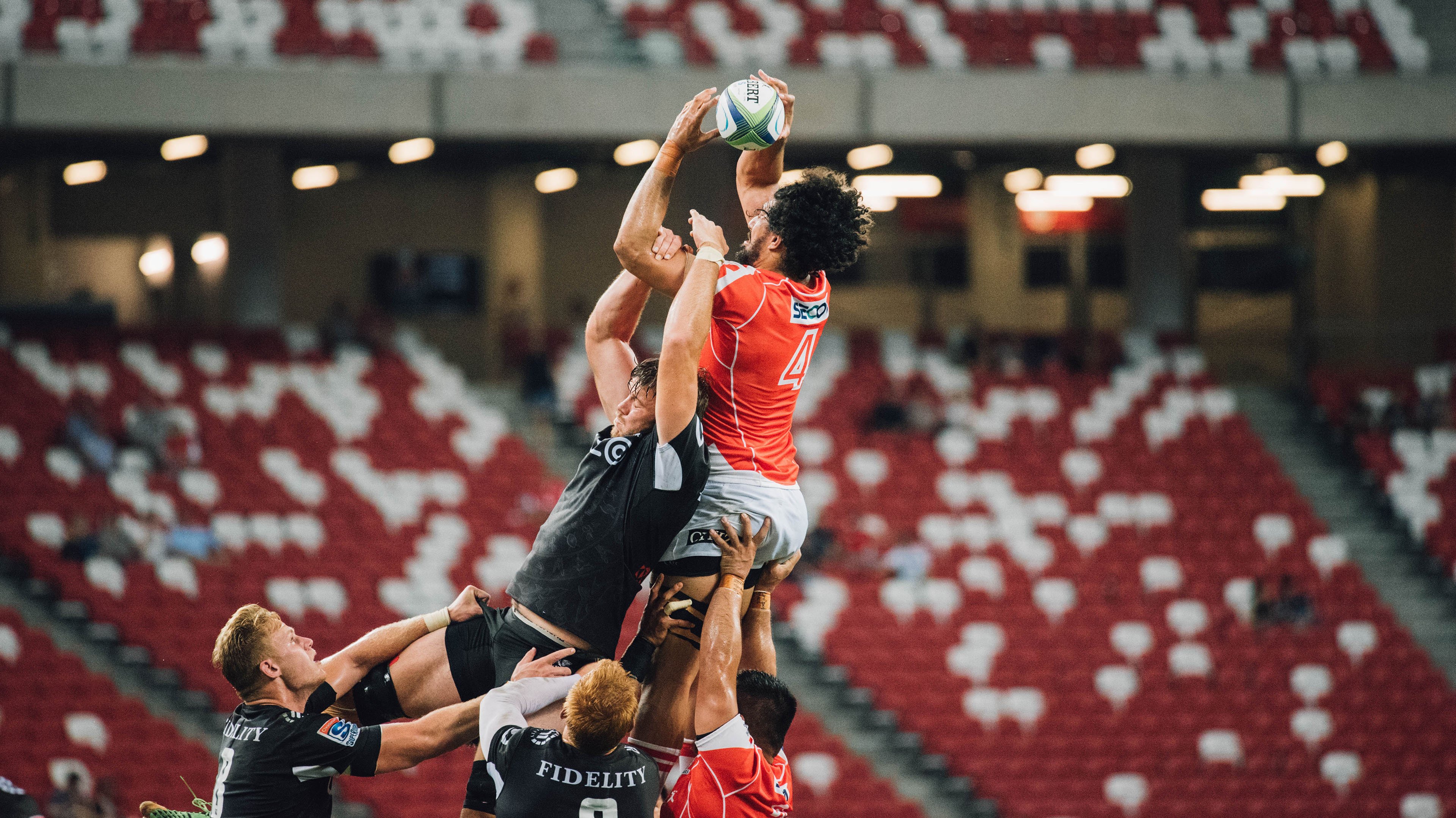 教科书般的掌控力，米切尔单节导演黄蜂逆袭，新疆队防线瞬间崩塌