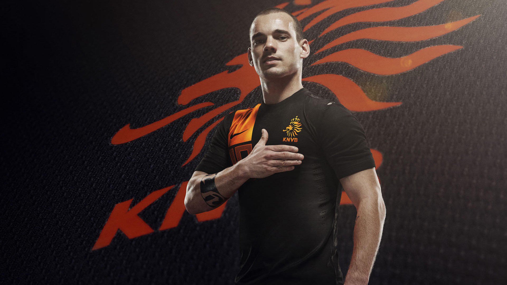 拜仁力克英格兰背后，阿什拉夫状态火热，诠释现代边卫新定义