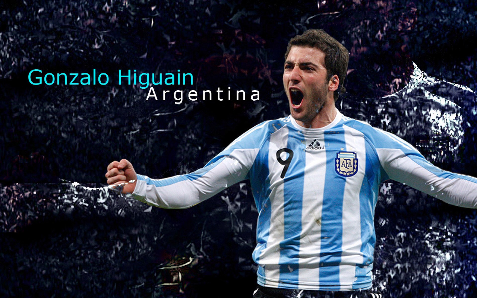 曼联火力压制皇家社会，莱万成为关键先生